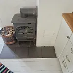 Feriehus Gammalt Fiskarhus Av Mjosundet I Aure *