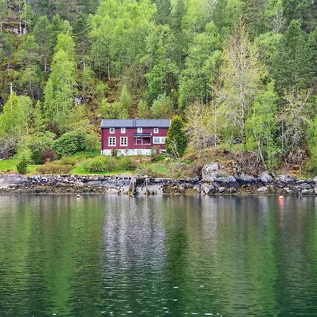 Gammalt Fiskarhus Av Mjosundet I Aure Feriehus *