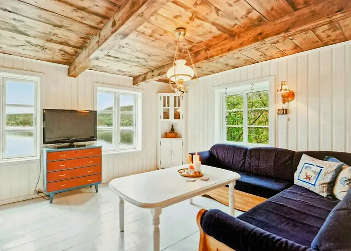 Tatil Evi Gammelt Fiskerhus Ved Mjosundet I Aure