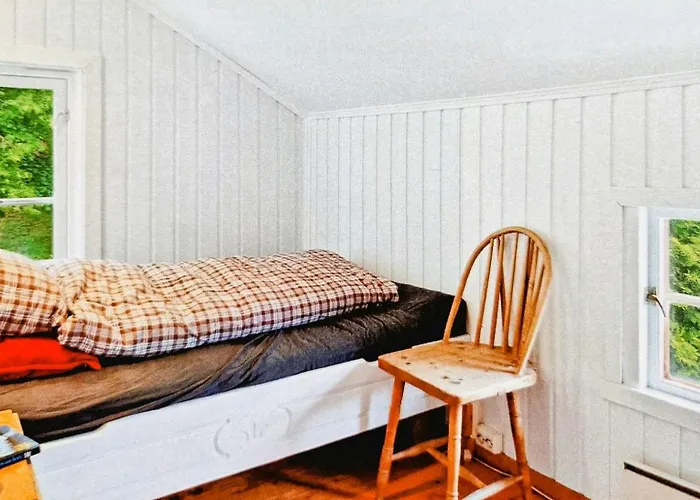 Gammelt Fiskerhus Ved Mjosundet I Aure Tatil Evi *
